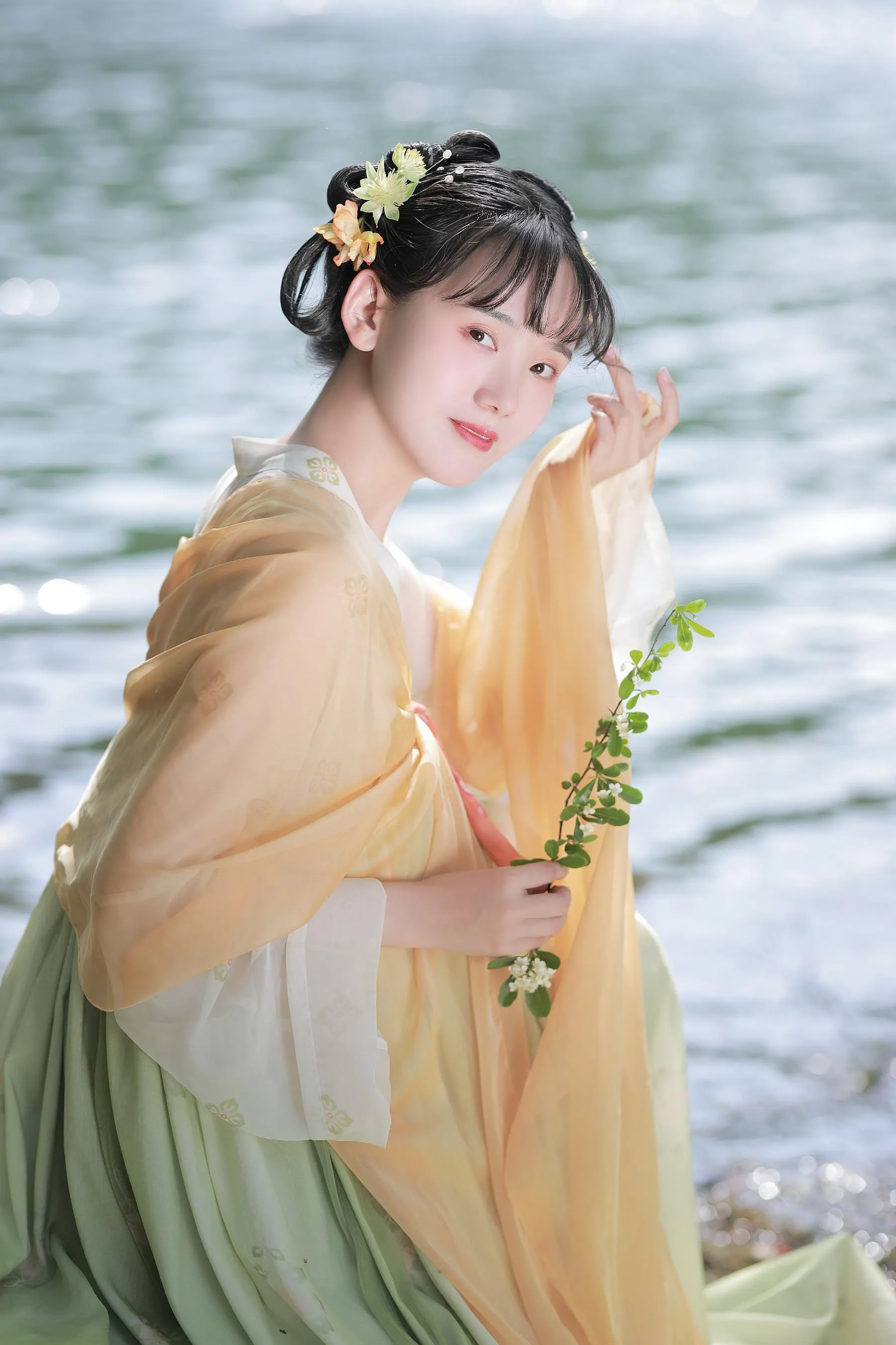 [艺图语] 2022.06.19 吾家有妹初长成 甜甜阑 [34P]插图1